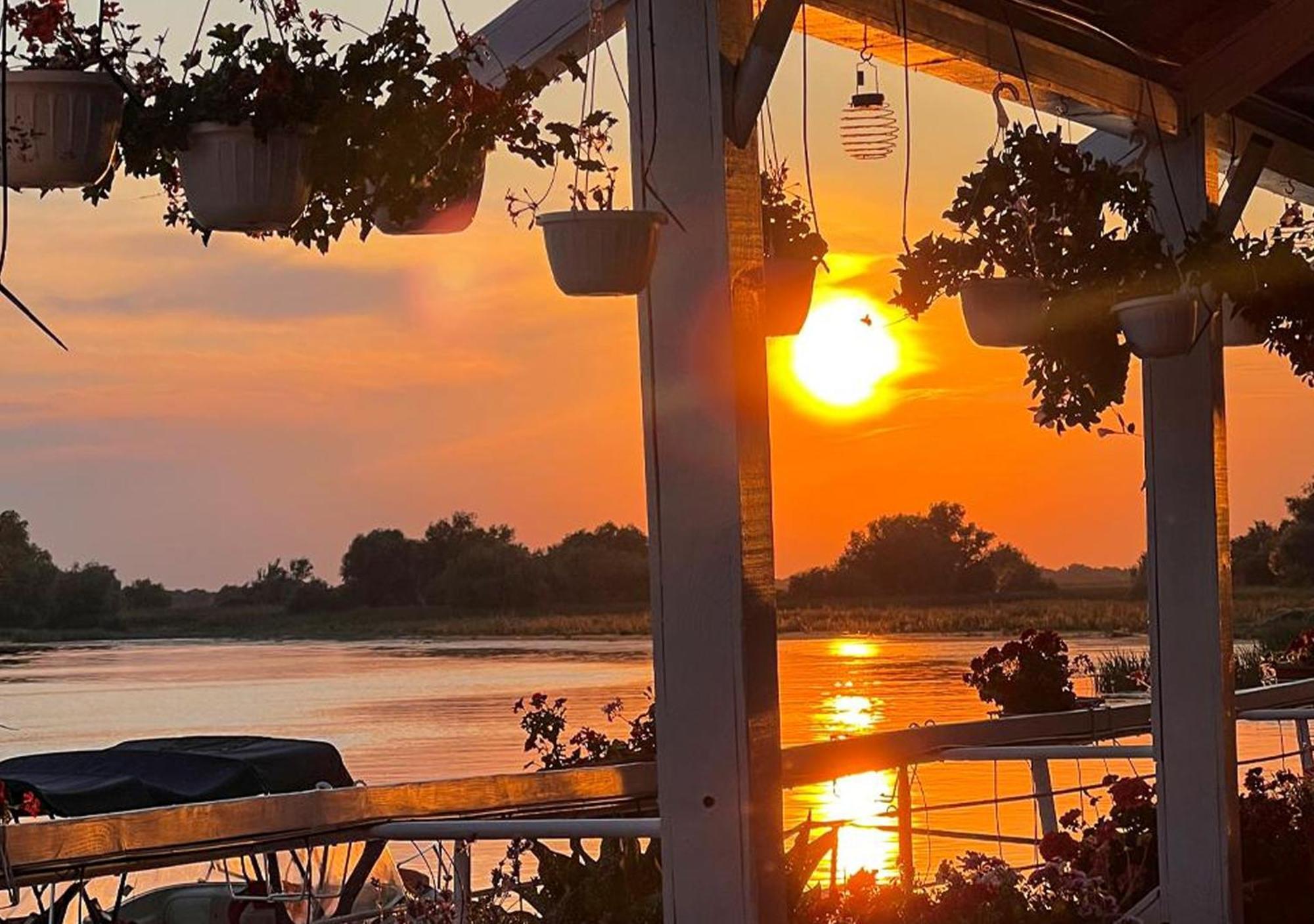 Paradis Hotel Mila Douăzeci şi Trei Esterno foto
